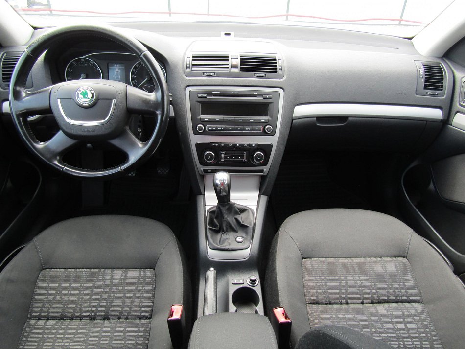 Škoda Octavia II 1.4 TSi Elegance