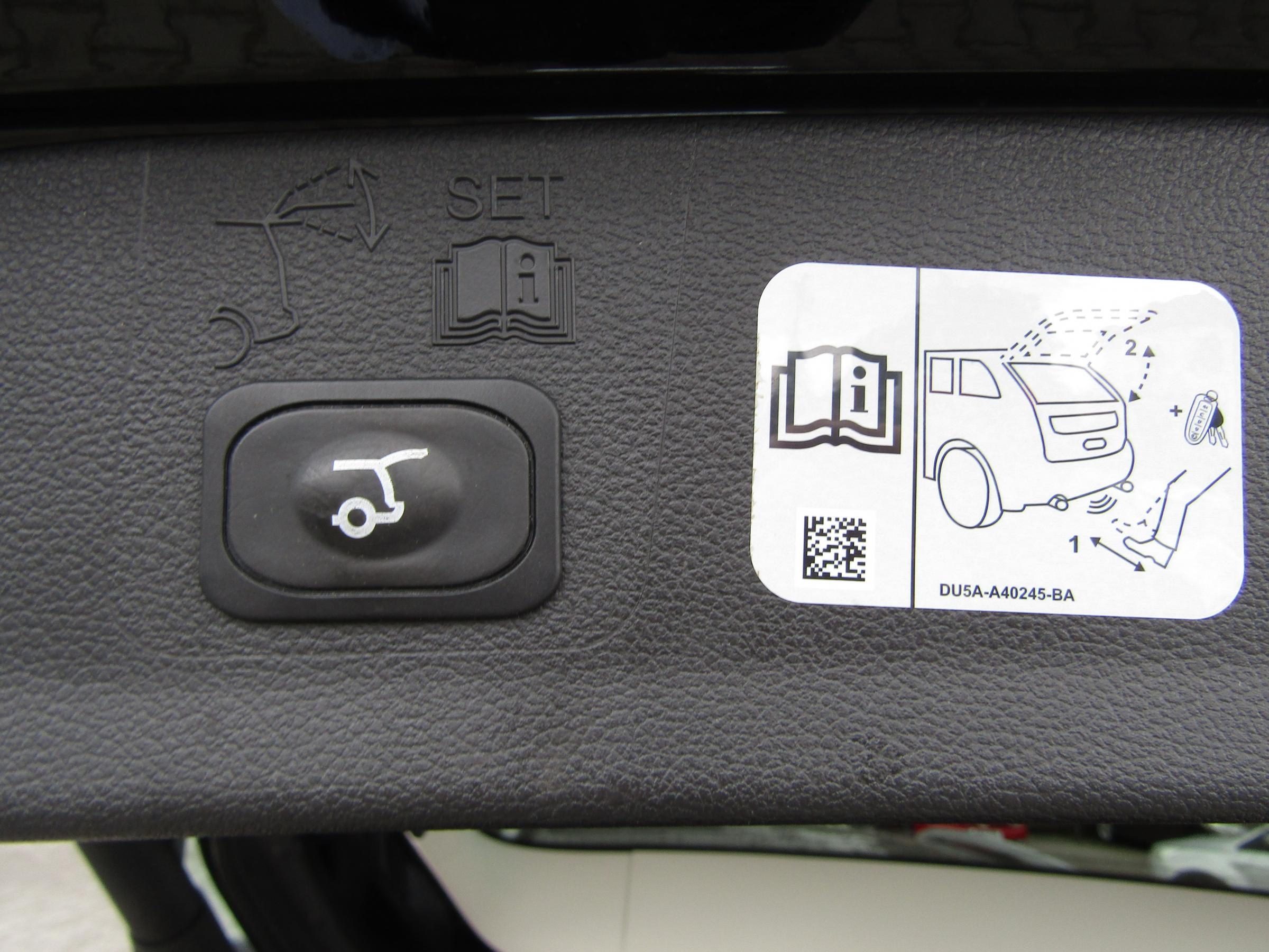 Ford Kuga, 2017 - pohled č. 20