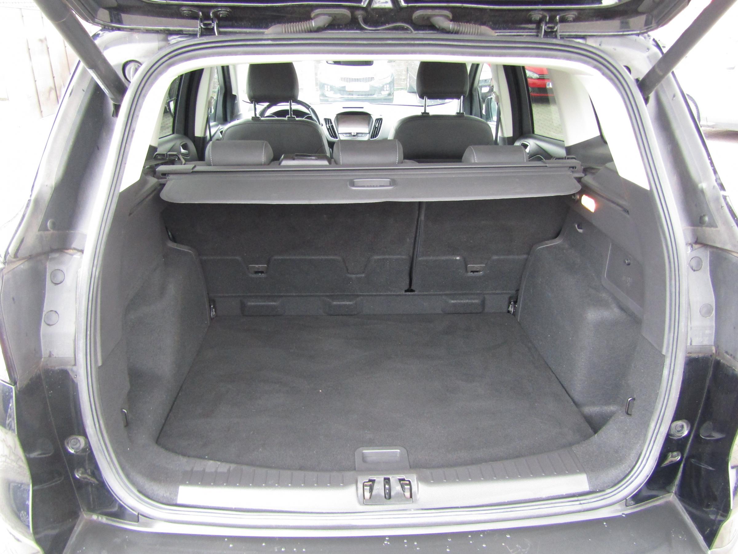 Ford Kuga, 2017 - pohled č. 7