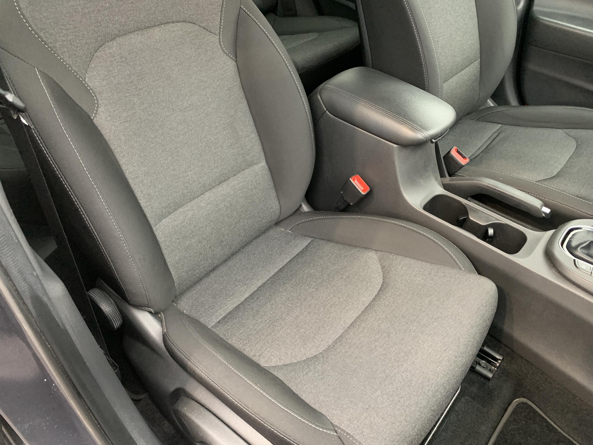 Hyundai i30, 2021 - pohled č. 12