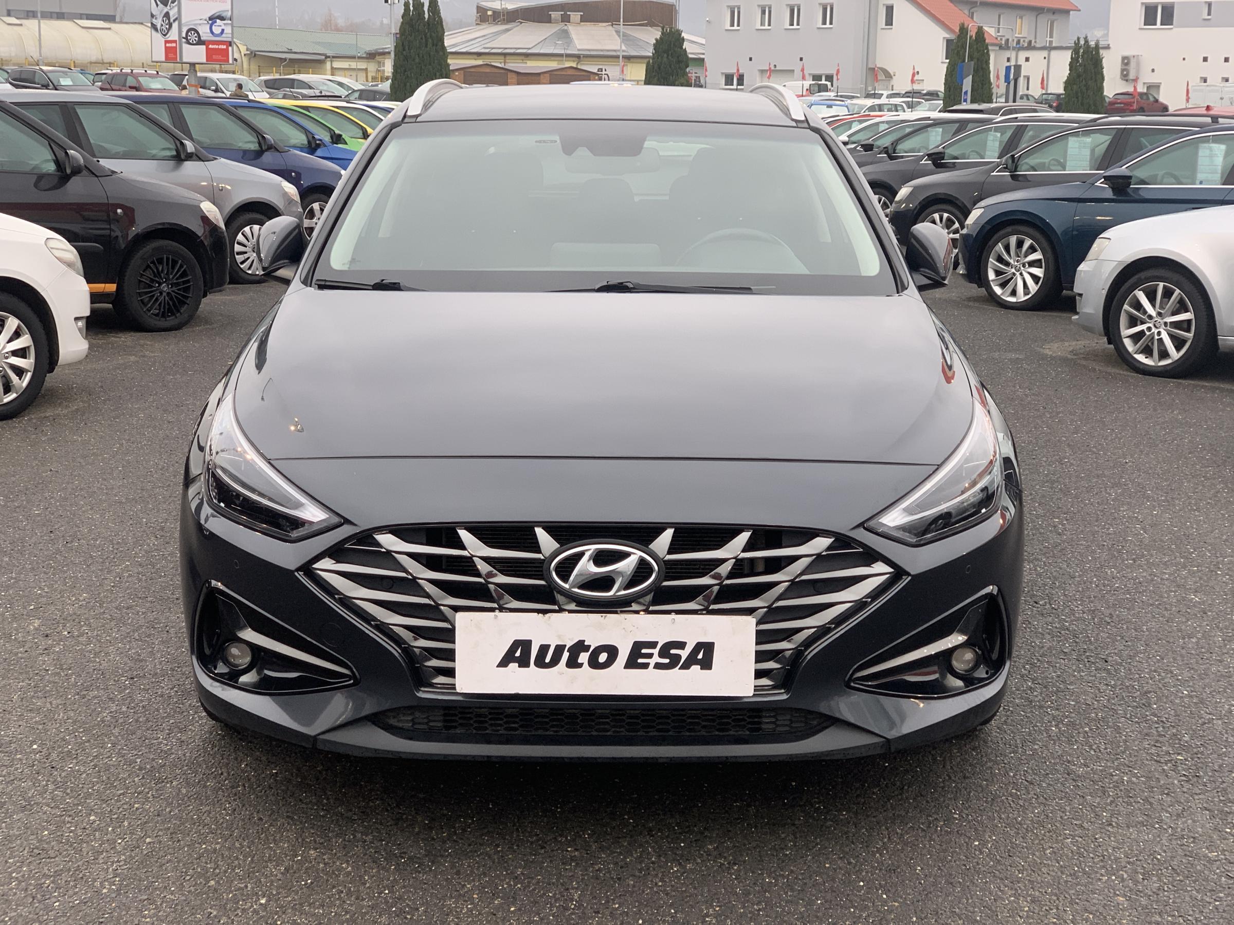 Hyundai i30, 2021 - pohled č. 2