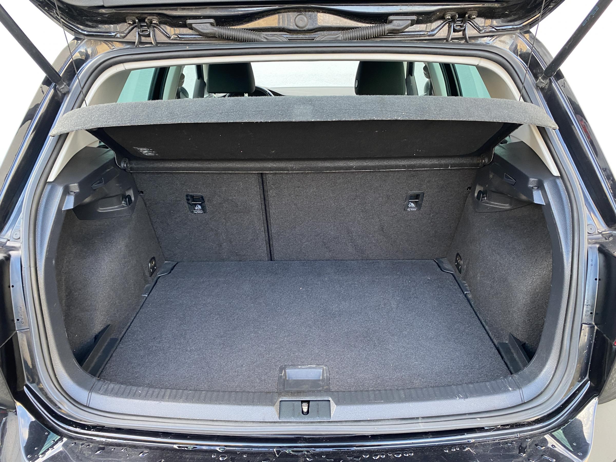 Volkswagen Golf, 2017 - pohled č. 7