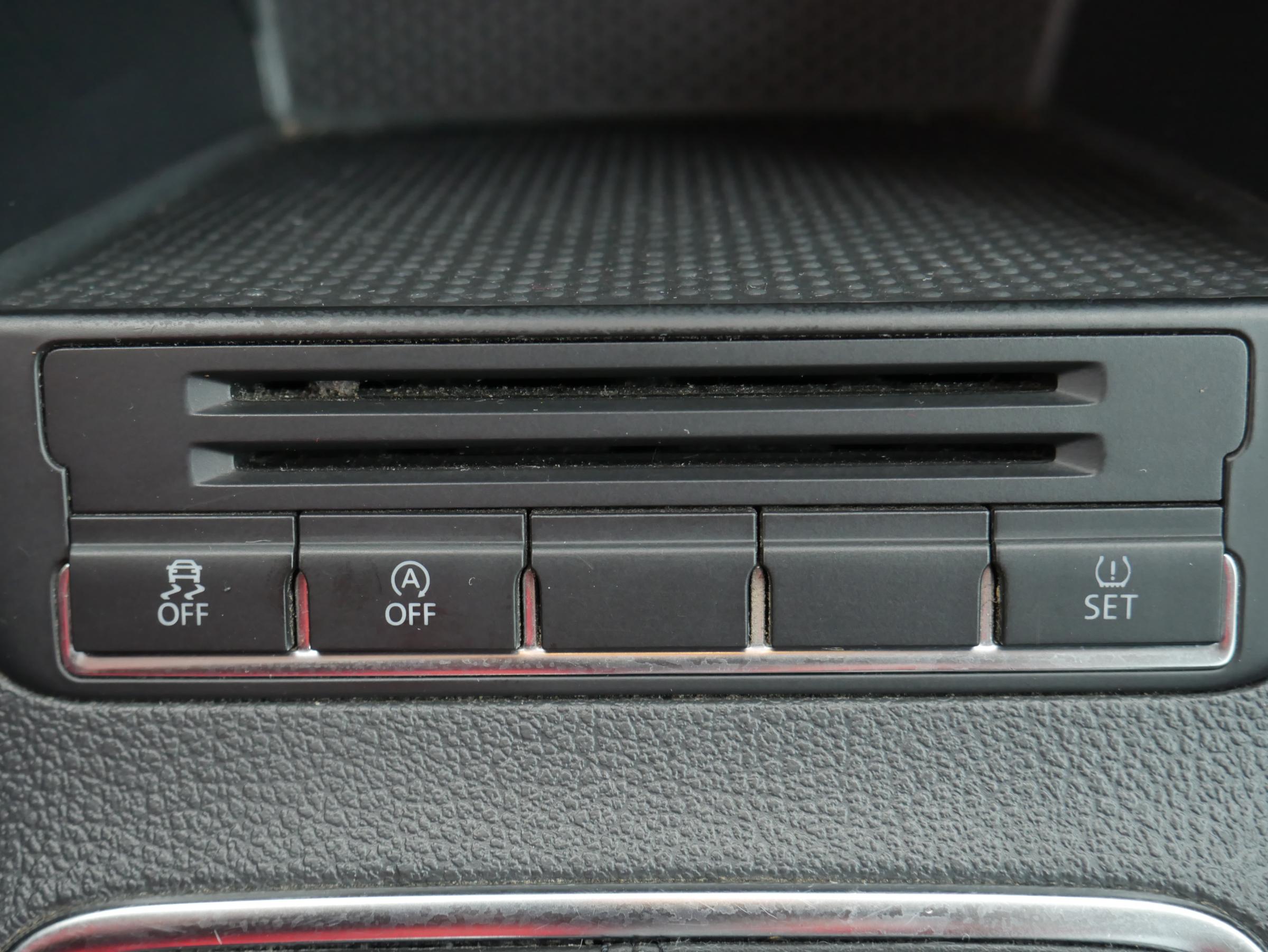 Volkswagen Tiguan, 2010 - pohled č. 13