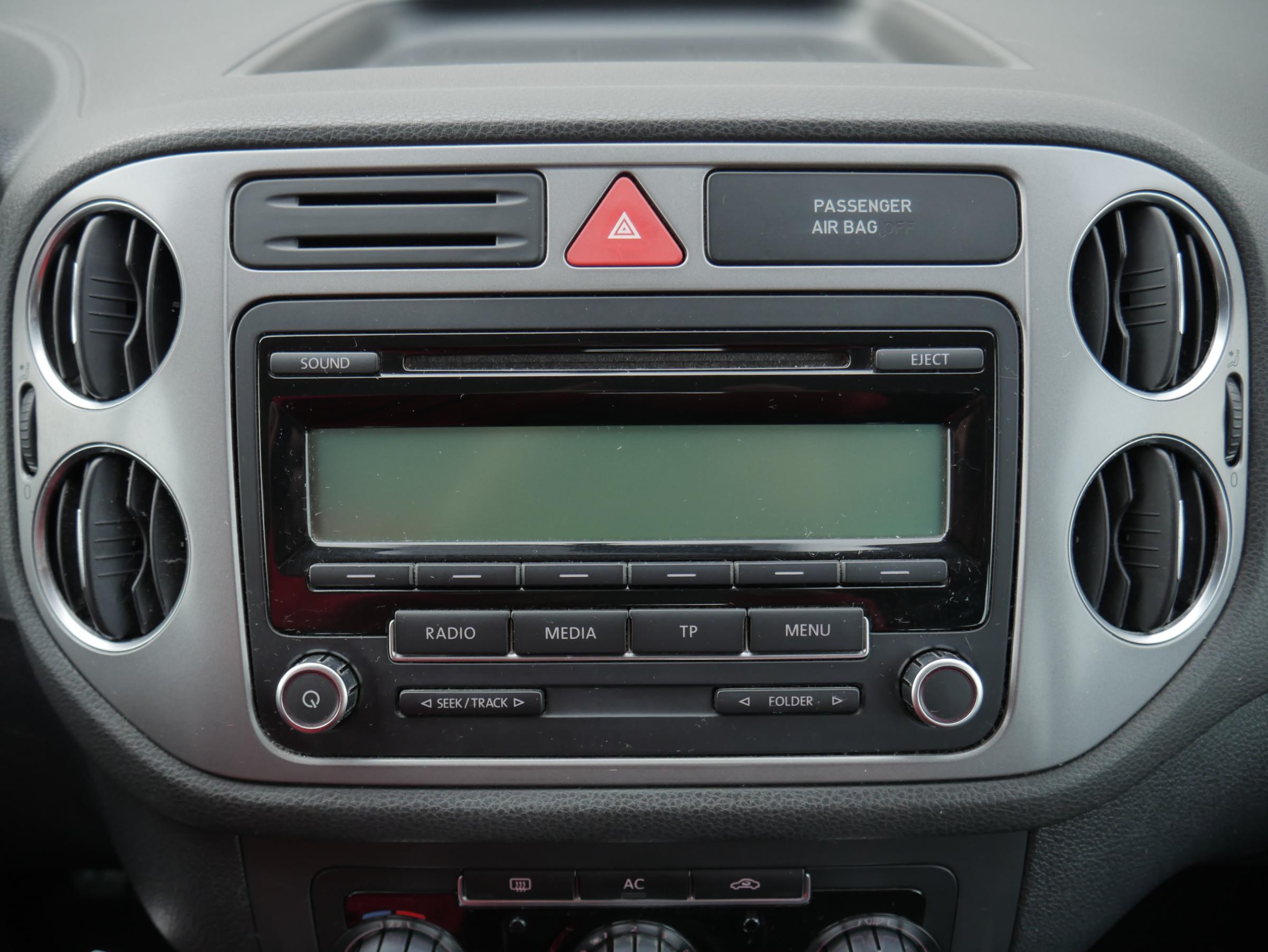 Volkswagen Tiguan, 2010 - pohled č. 15