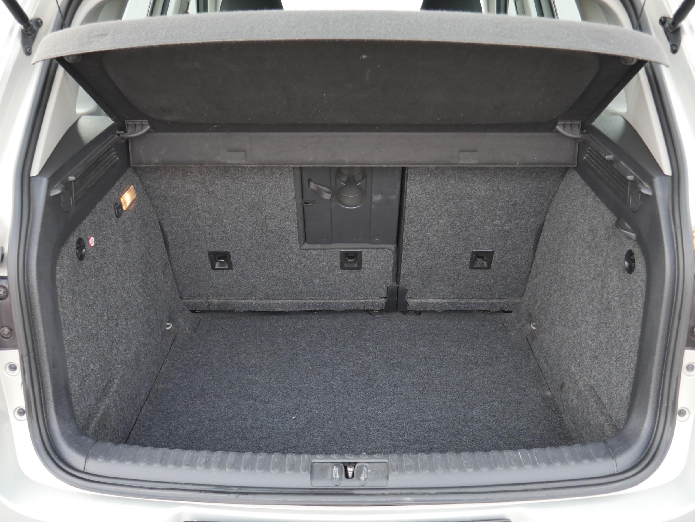 Volkswagen Tiguan, 2010 - pohled č. 7