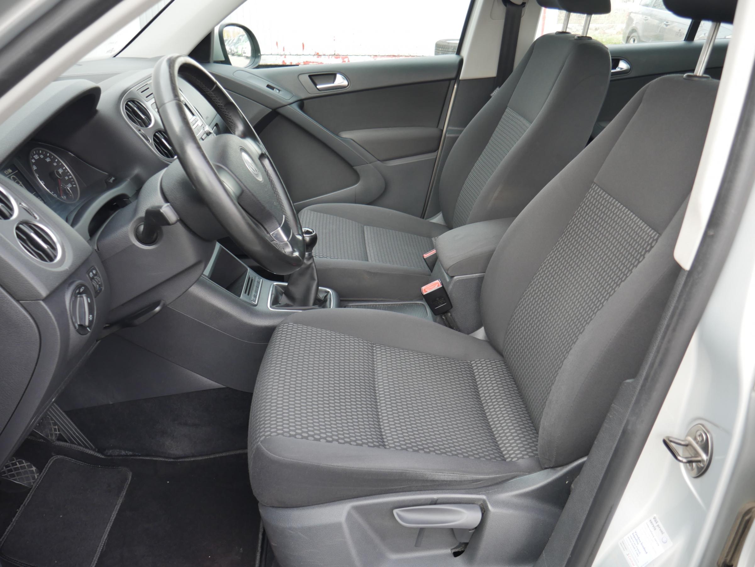 Volkswagen Tiguan, 2010 - pohled č. 9