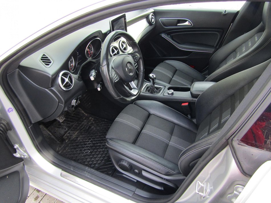 Mercedes-Benz CLA 2.2d  200d
