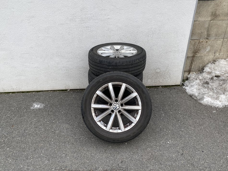 Volkswagen Tiguan 2.0 TDi Lounge 4MOTION