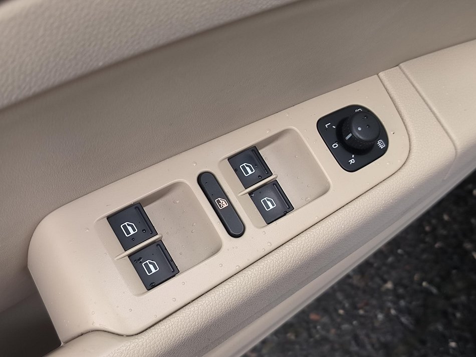 Škoda Superb II 2.0TDi Elegance