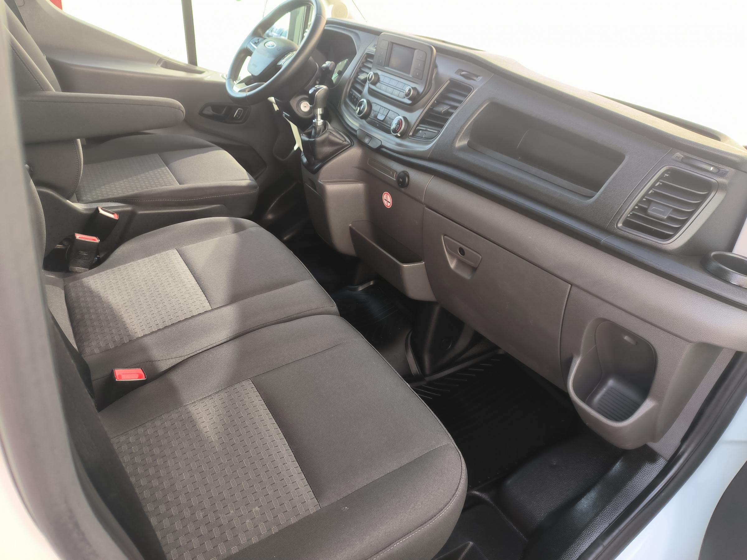 Ford Transit, 2022 - pohled č. 12