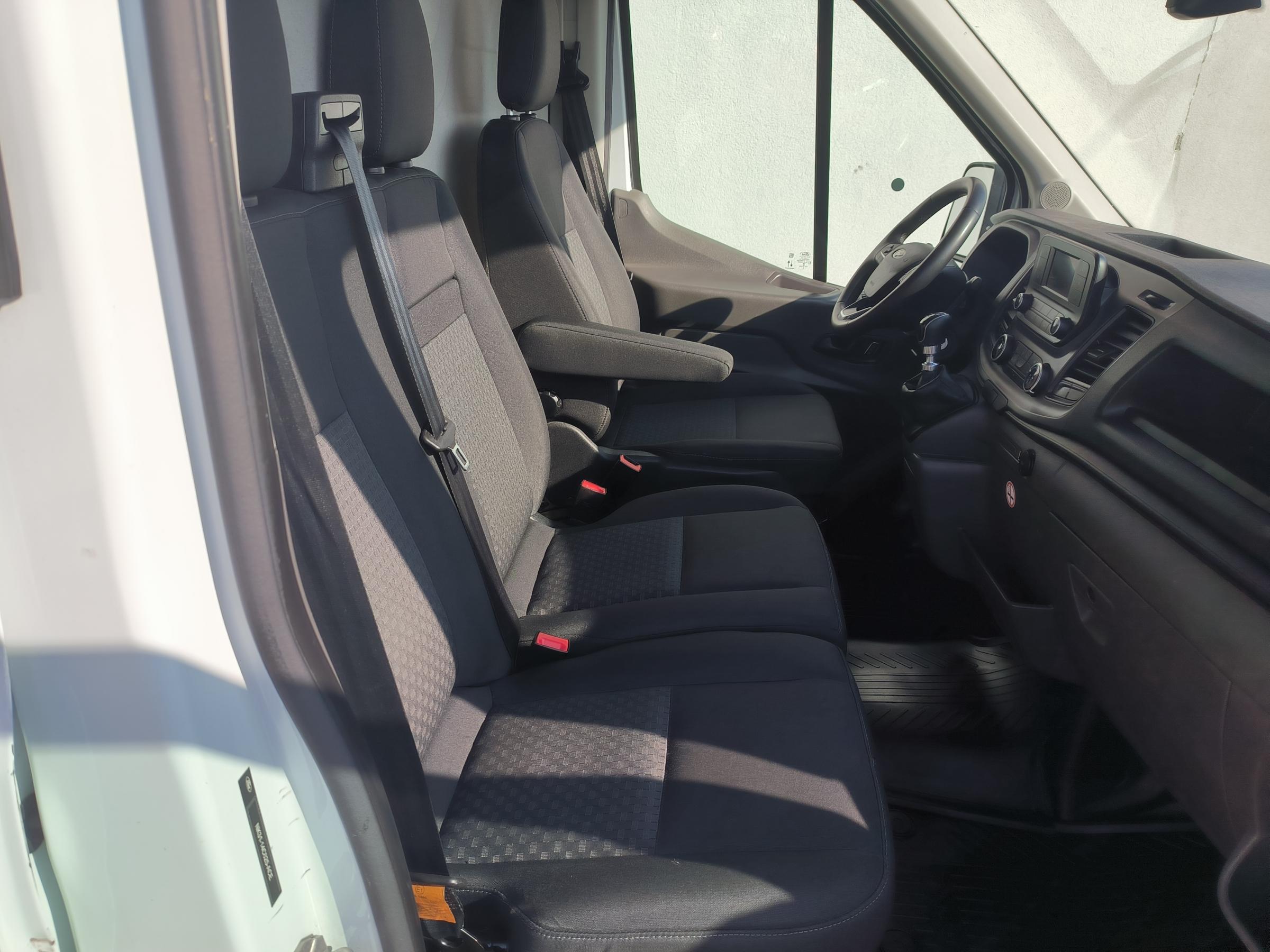 Ford Transit, 2022 - pohled č. 22