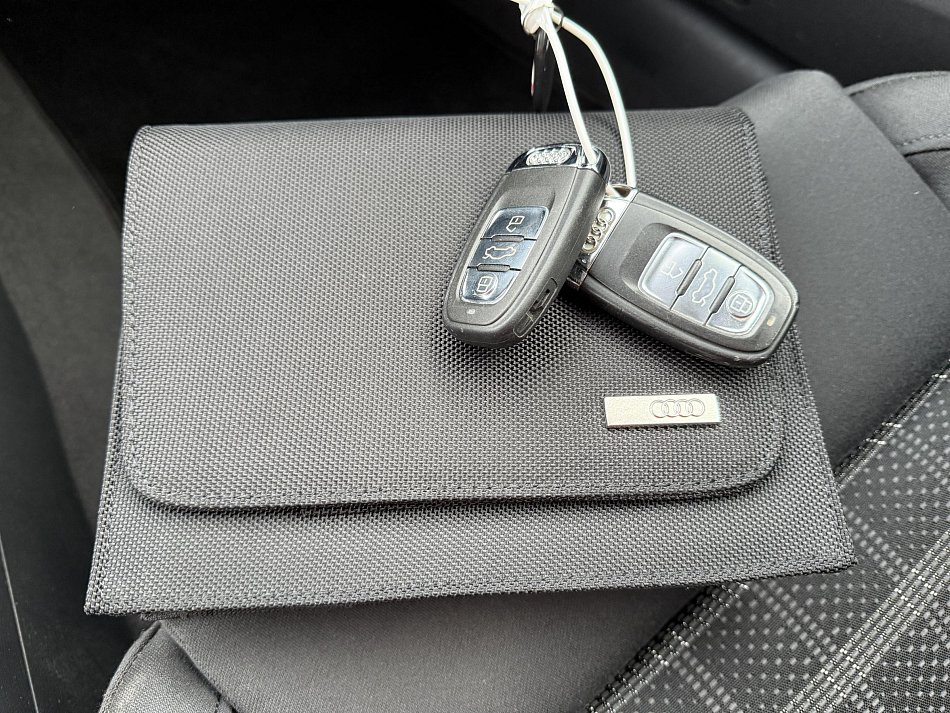 Audi A4 3.0 TDi  quattro