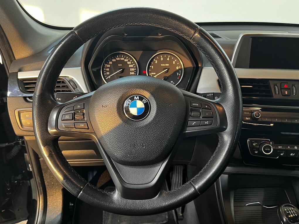 BMW X1 1.8i 