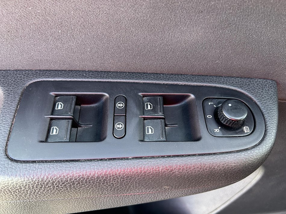 Volkswagen Sharan 2.0TDi 