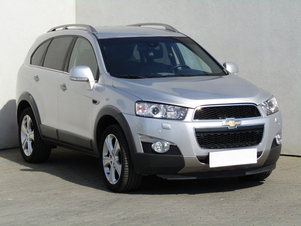Chevrolet Captiva 2.4i 