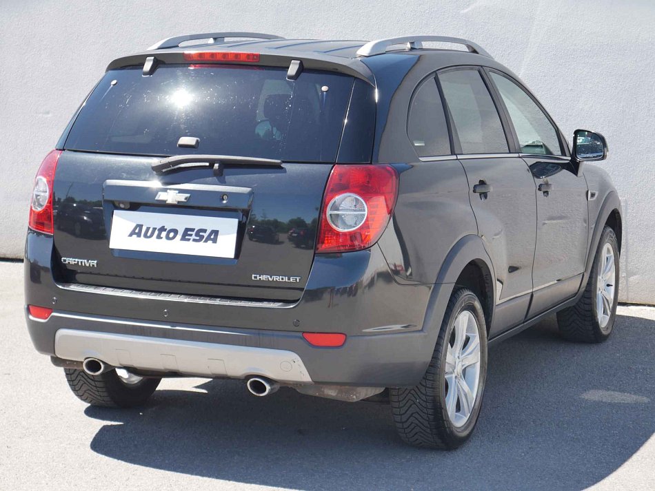 Chevrolet Captiva 2.4i  4x4, 7míst