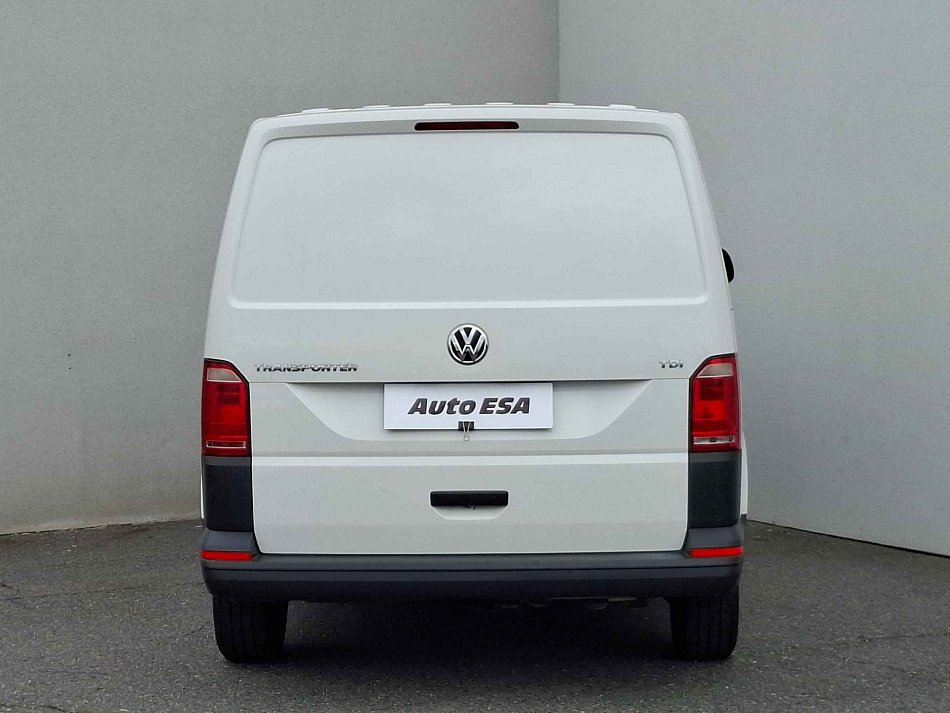 Volkswagen Transporter 2.0TDi 