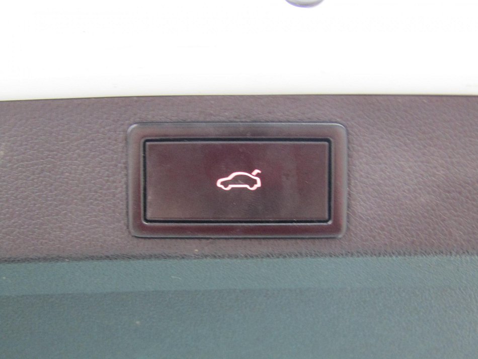 Škoda Octavia III 2.0TDi Elegance