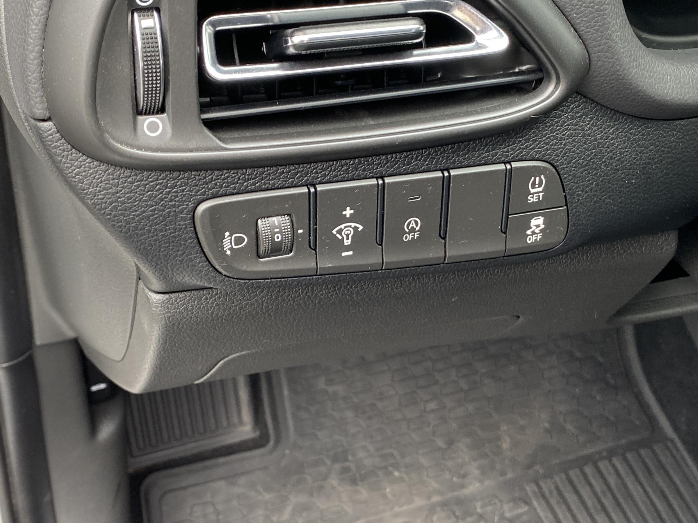 Hyundai i30, 2022 - pohled č. 14