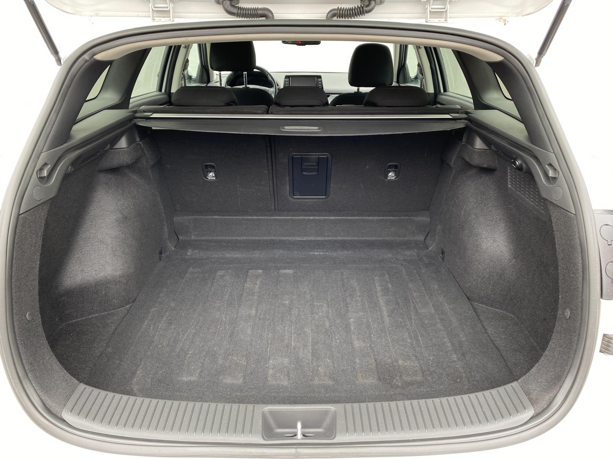 Hyundai i30, 2022 - pohled č. 7
