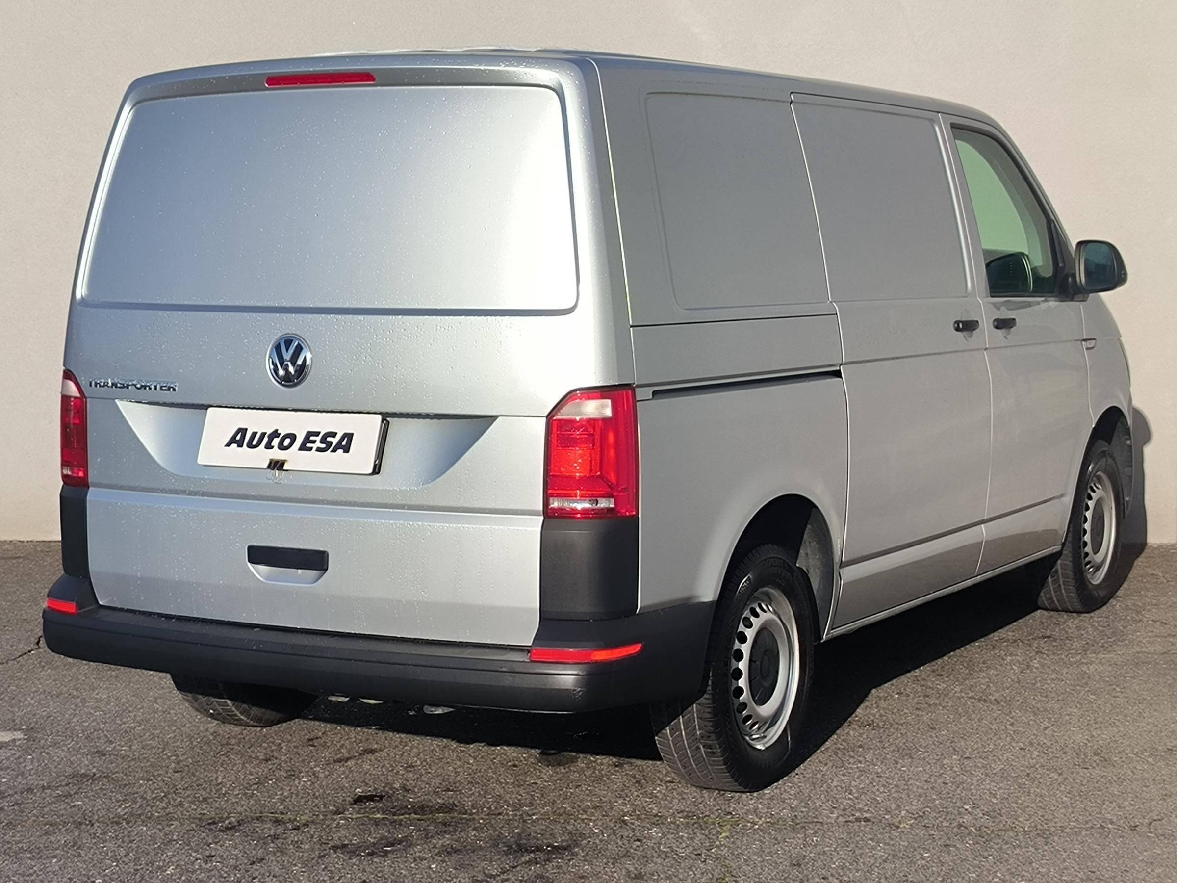 Volkswagen Transporter, 2019 - pohled č. 4