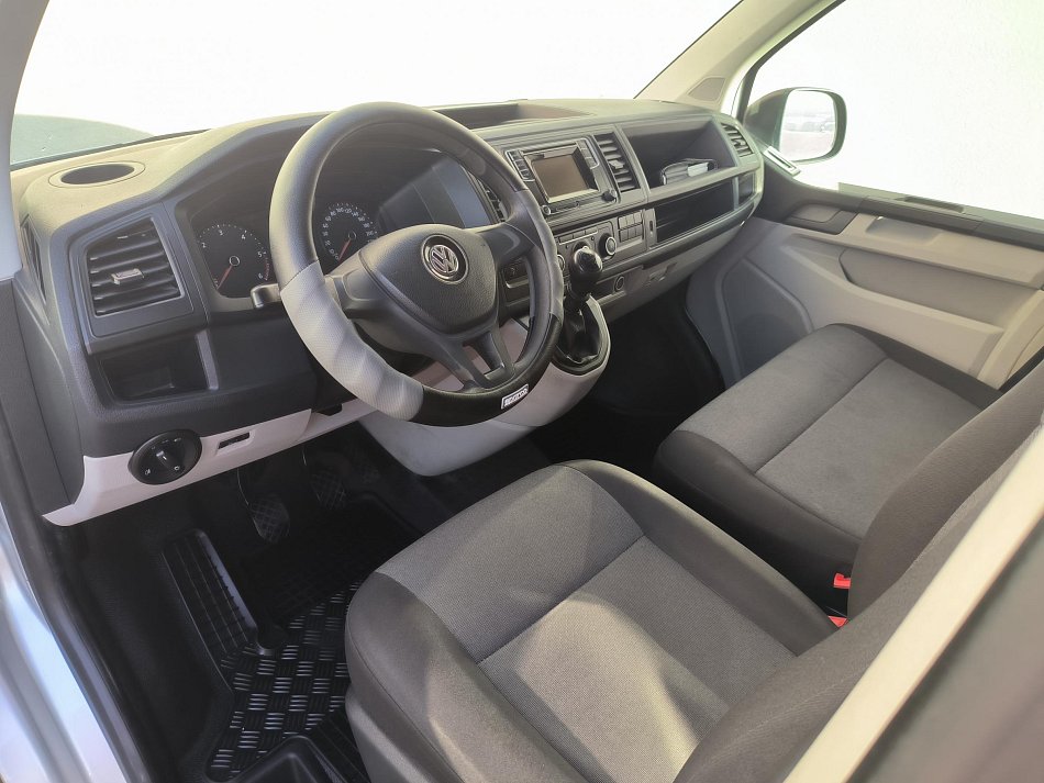 Volkswagen Transporter 2.0TDi  L1H1