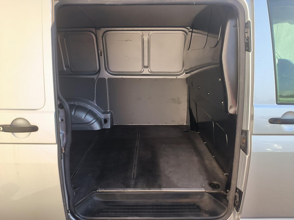 Volkswagen Transporter 2.0TDi  L1H1