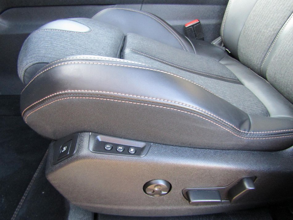 Peugeot 3008 1.6 TCe 