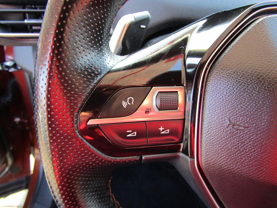 Peugeot 3008 1.6 TCe 