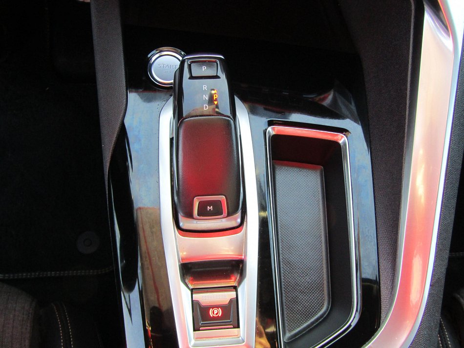 Peugeot 3008 1.6 TCe 