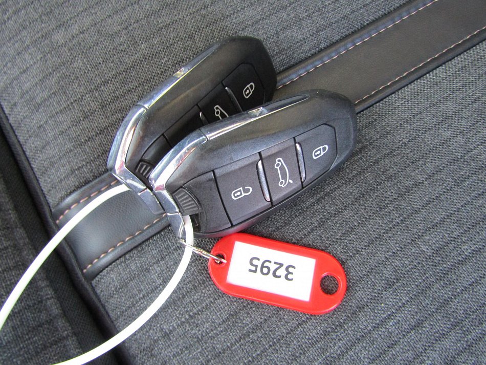 Peugeot 3008 1.6 TCe 