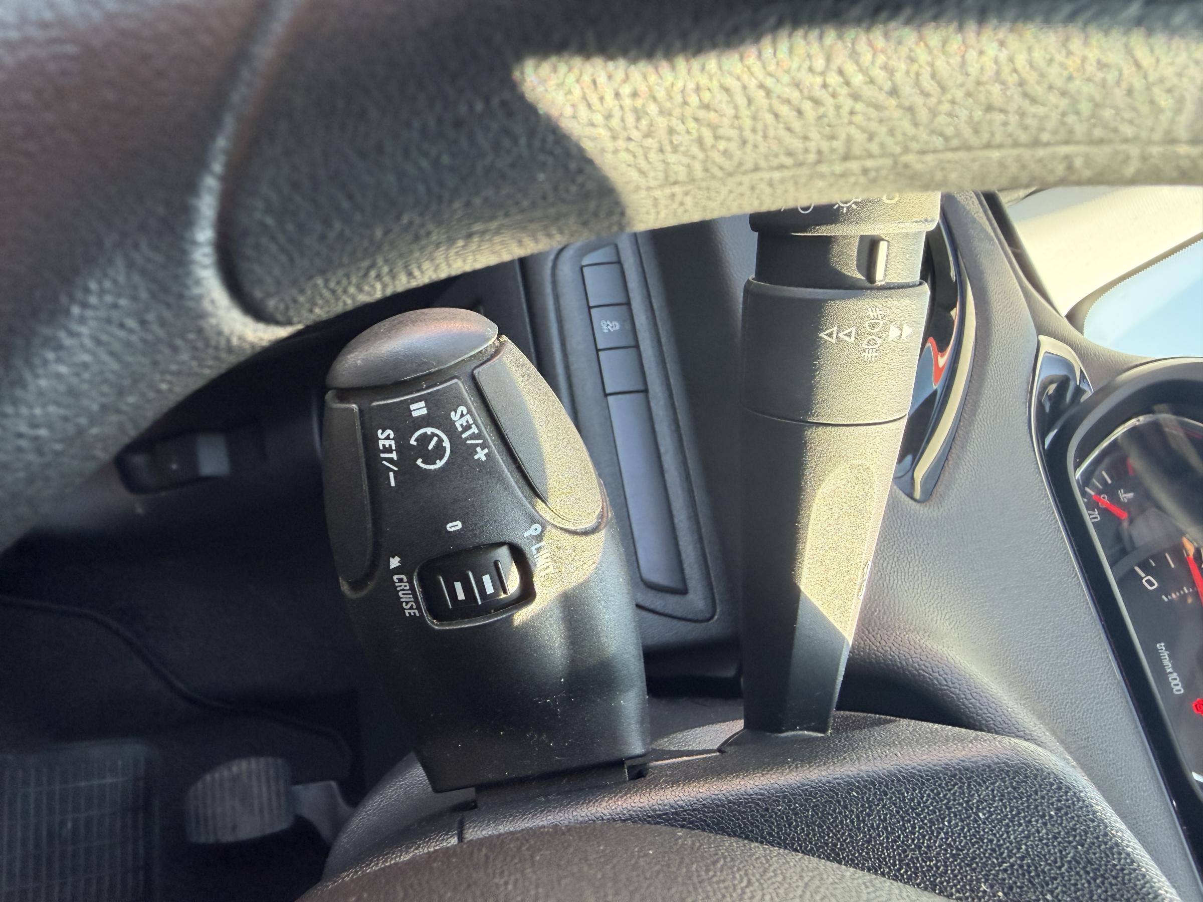 Peugeot 208, 2013 - pohled č. 12