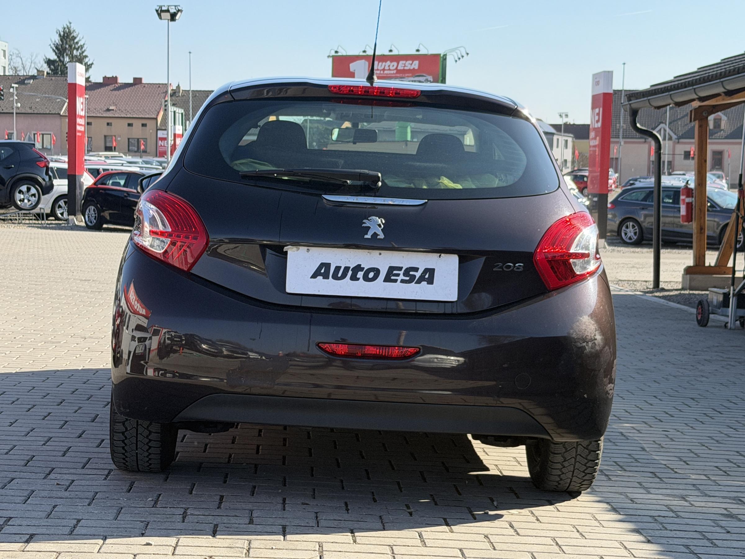 Peugeot 208, 2013 - pohled č. 5