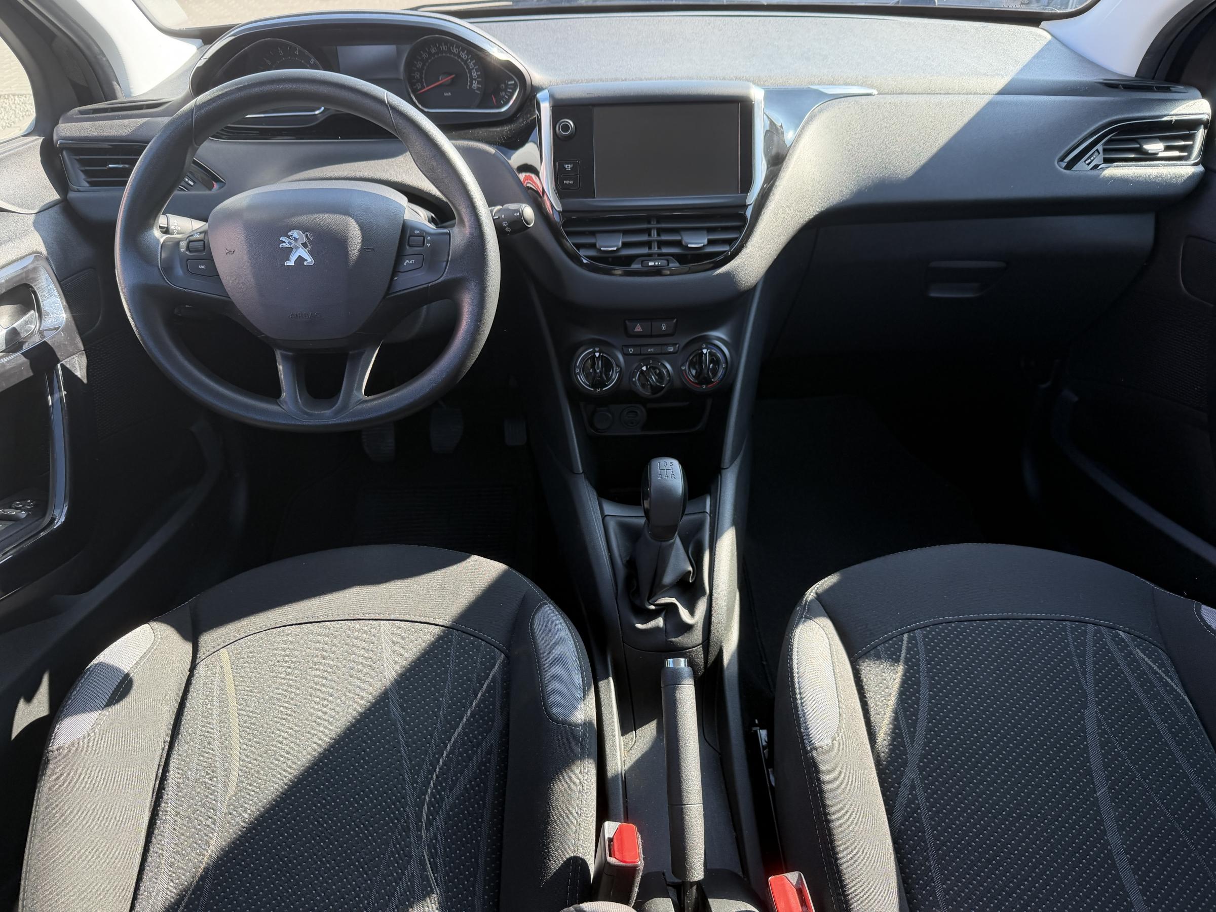Peugeot 208, 2013 - pohled č. 8