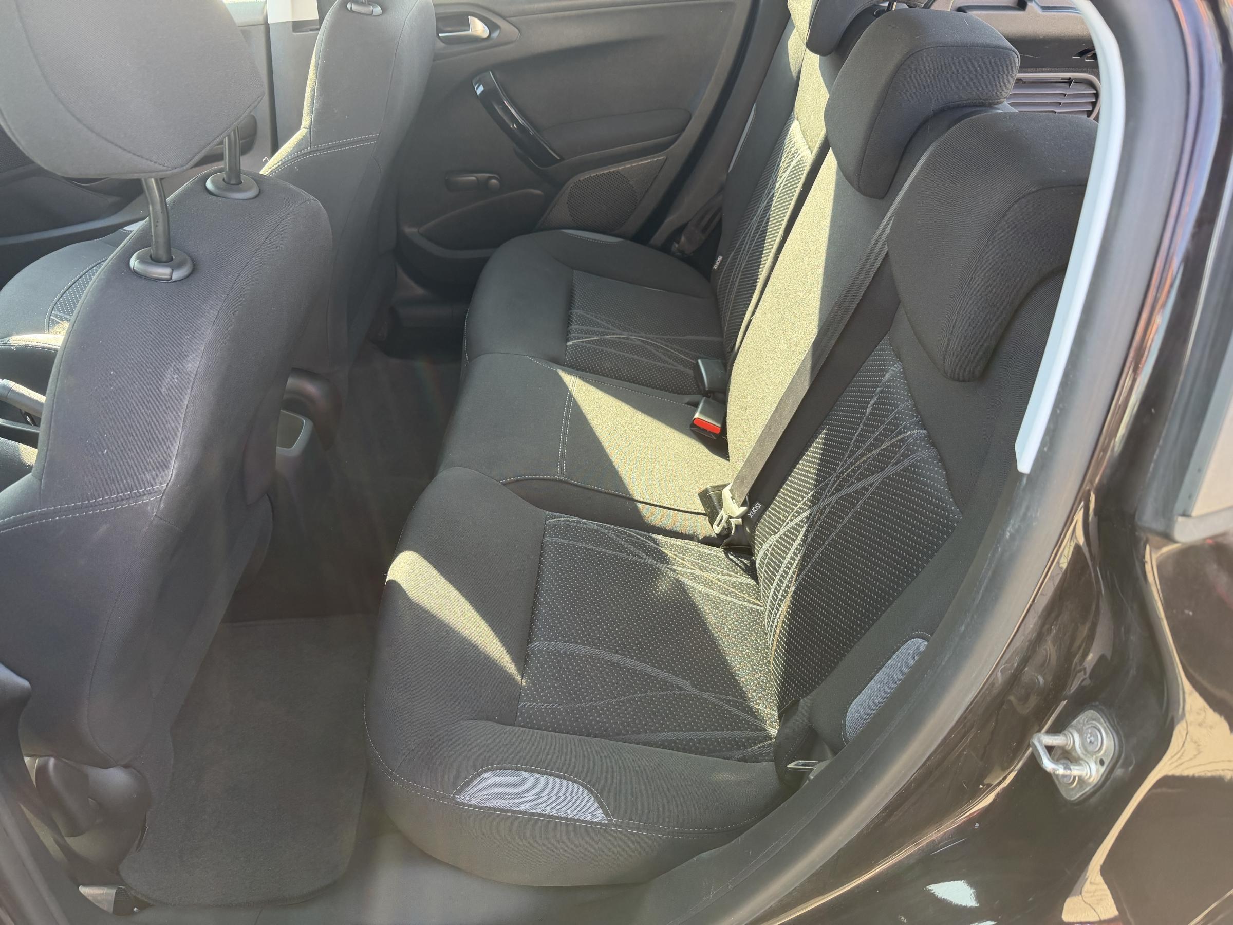 Peugeot 208, 2013 - pohled č. 9