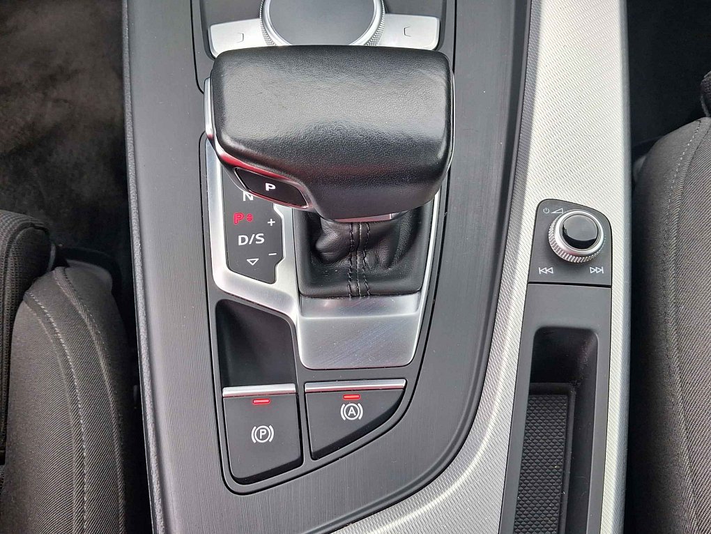Audi A4 2.0 TDi 