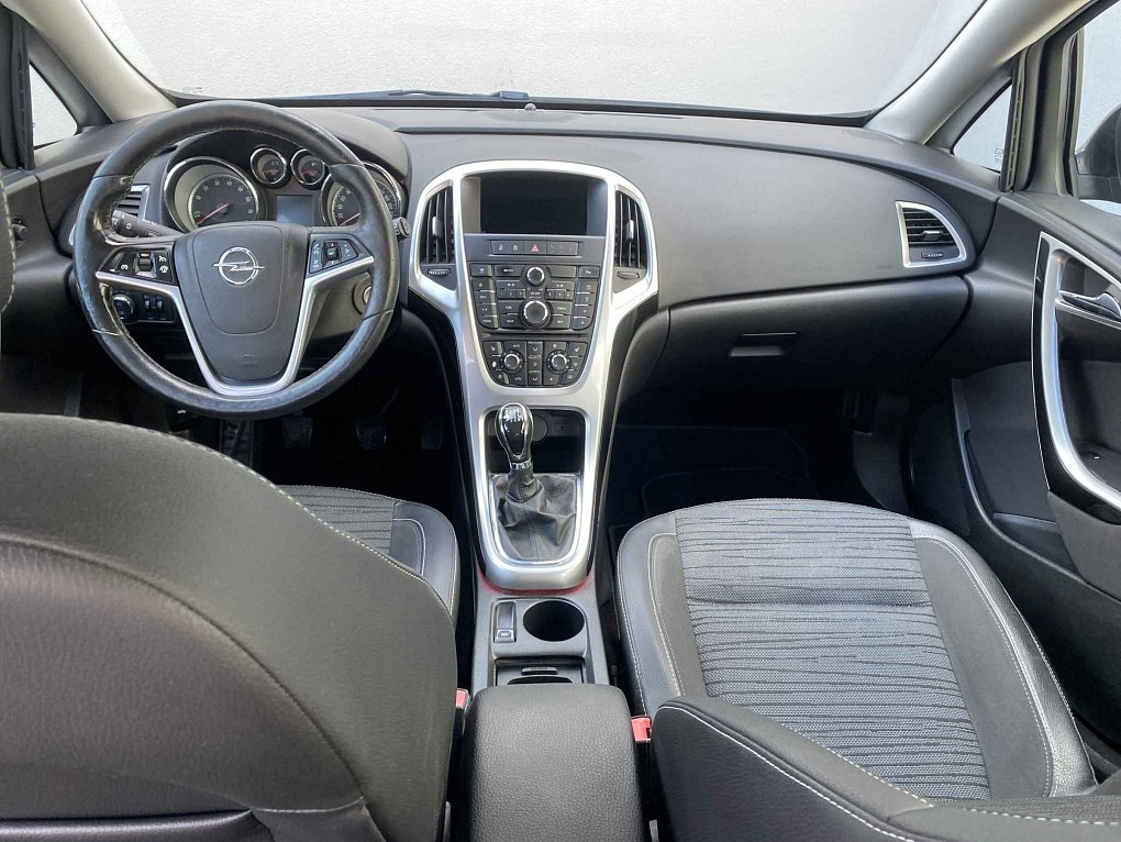 Opel Astra 1.4T Energy