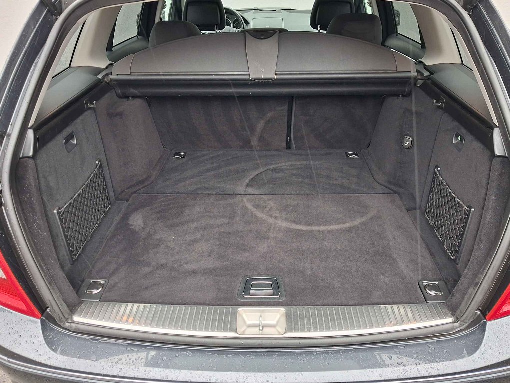 Mercedes-Benz Třída C 1.6i  C180