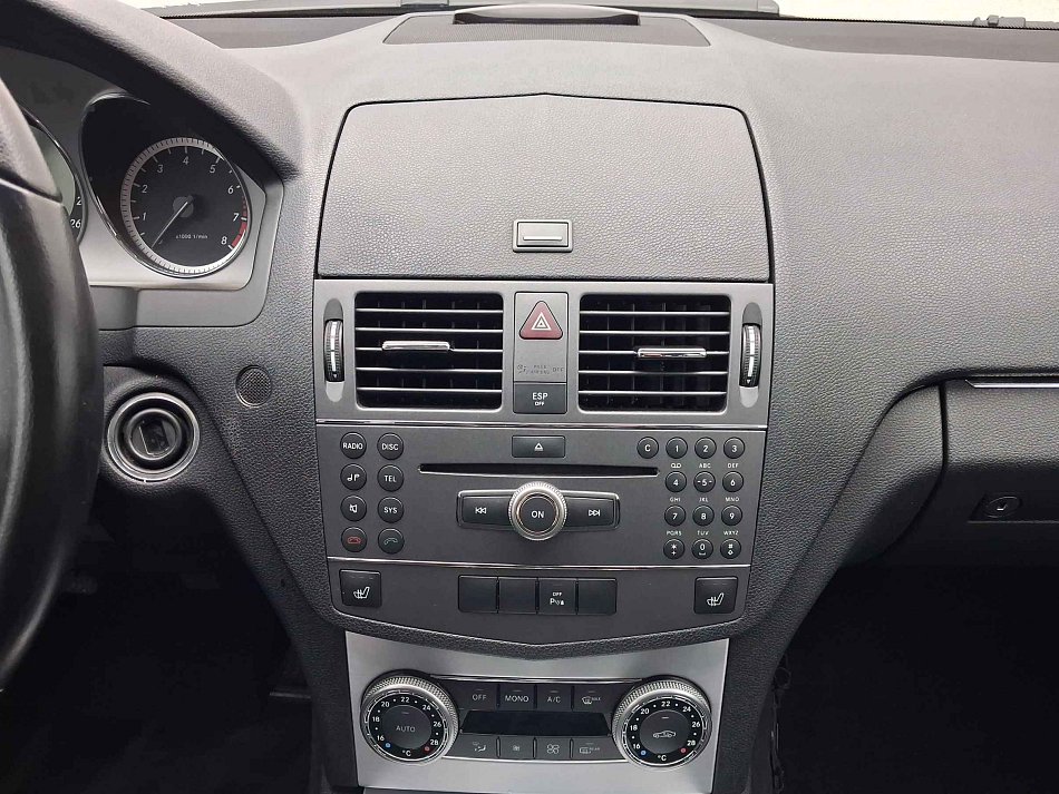 Mercedes-Benz Třída C 1.6i  C180