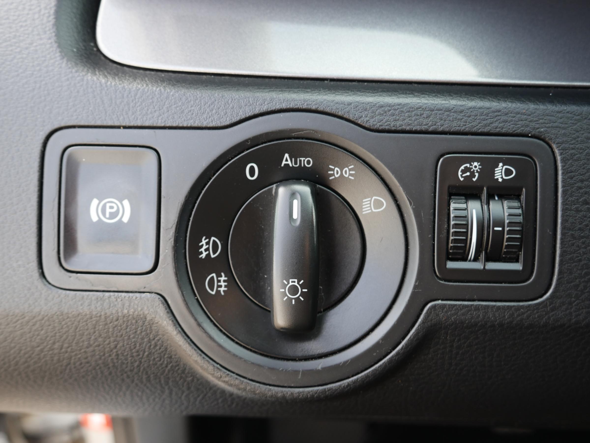 Volkswagen Passat, 2008 - pohled č. 14