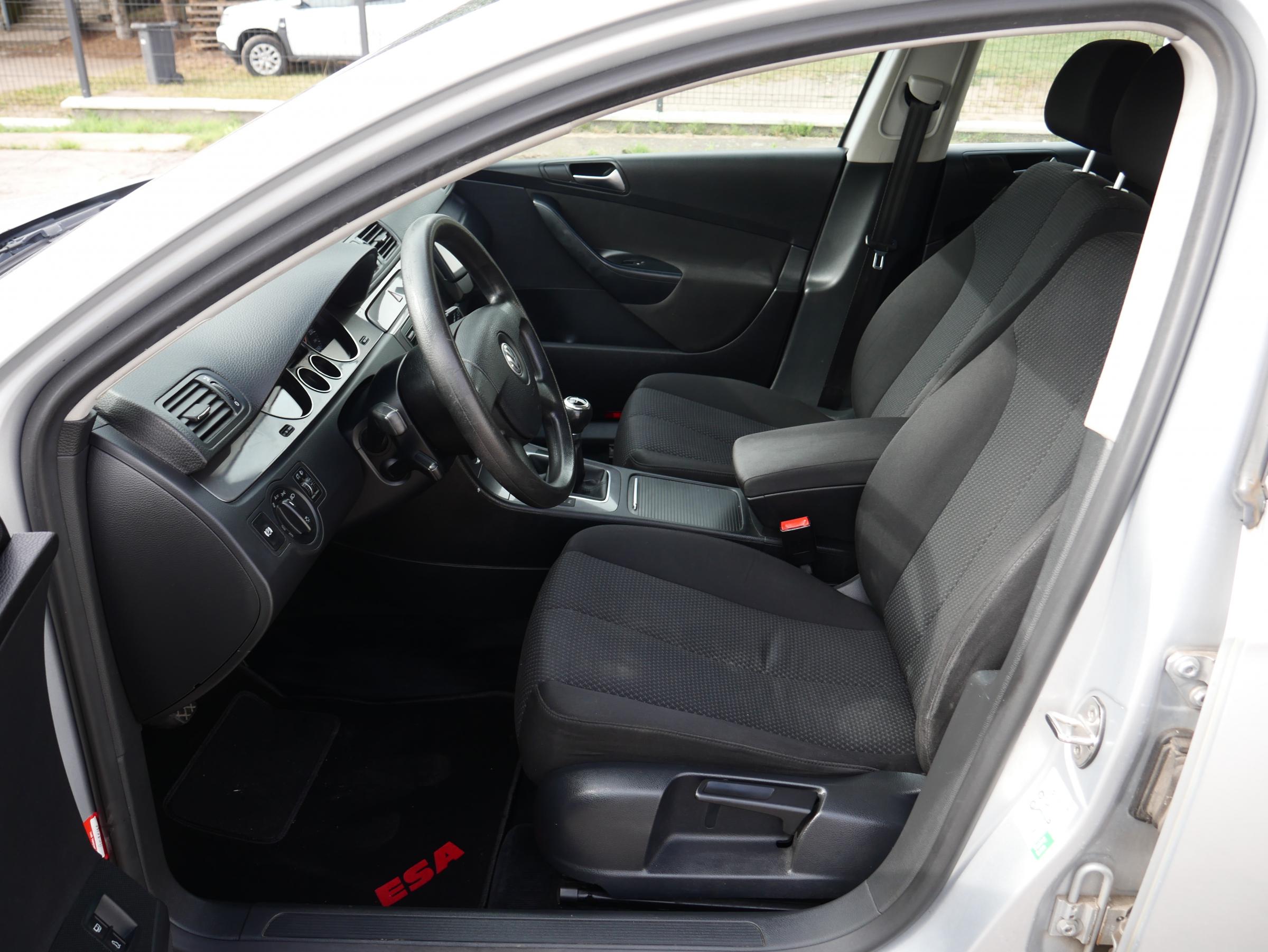 Volkswagen Passat, 2008 - pohled č. 16