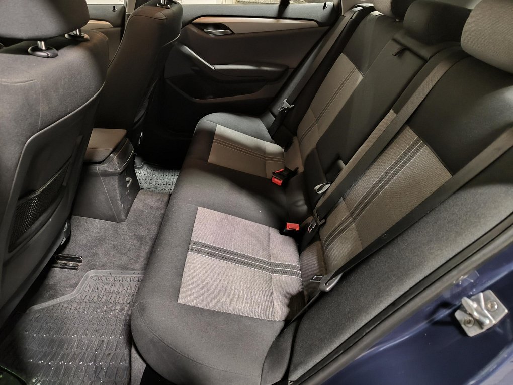 BMW X1 2.0 D  sDrive