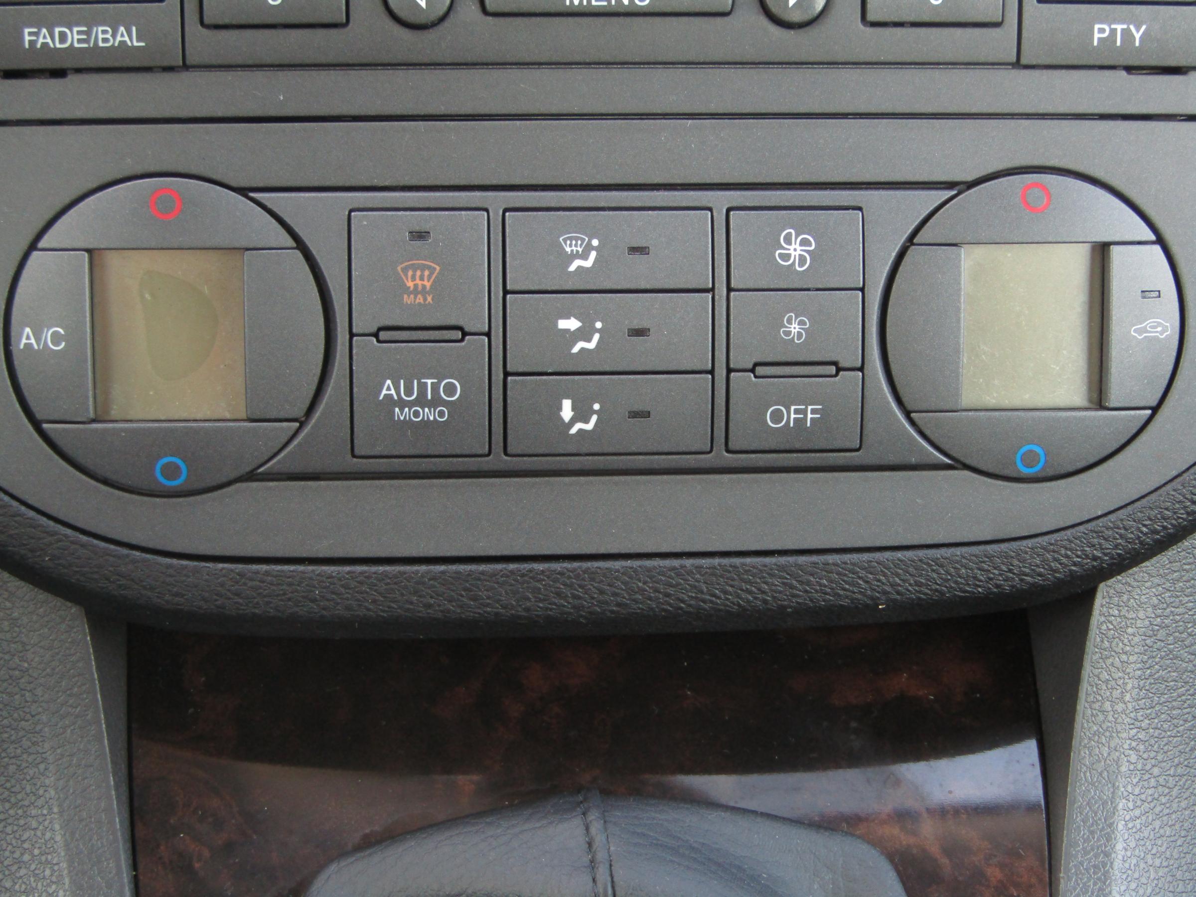 Ford C-MAX, 2004 - pohled č. 20