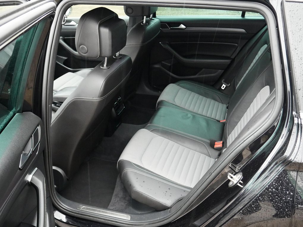Volkswagen Passat 2.0TDi Comfortline R-Line