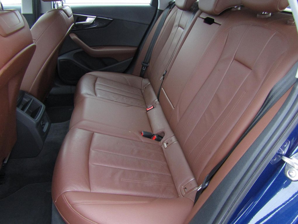 Audi A4 2.0TDi  Avant