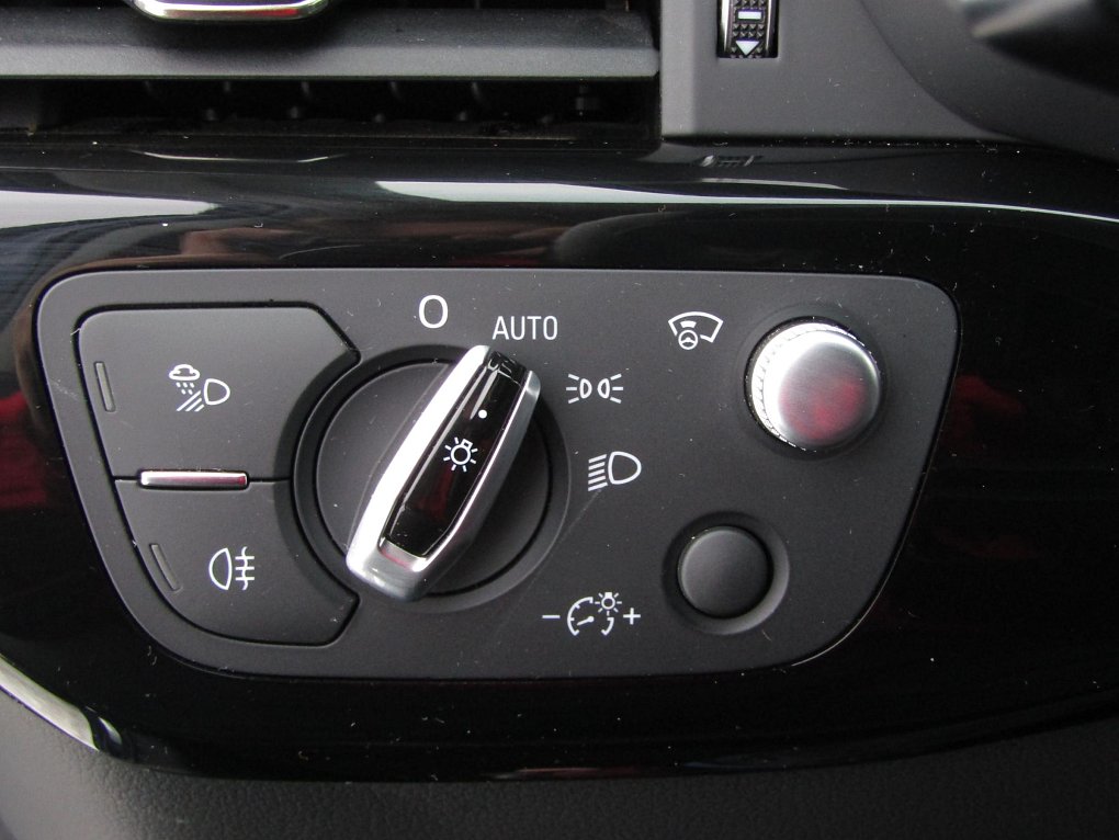 Audi A4 2.0TDi  Avant