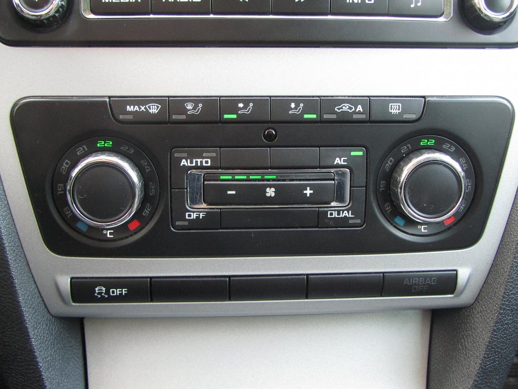 Škoda Octavia II 1.6 TDi Ambition