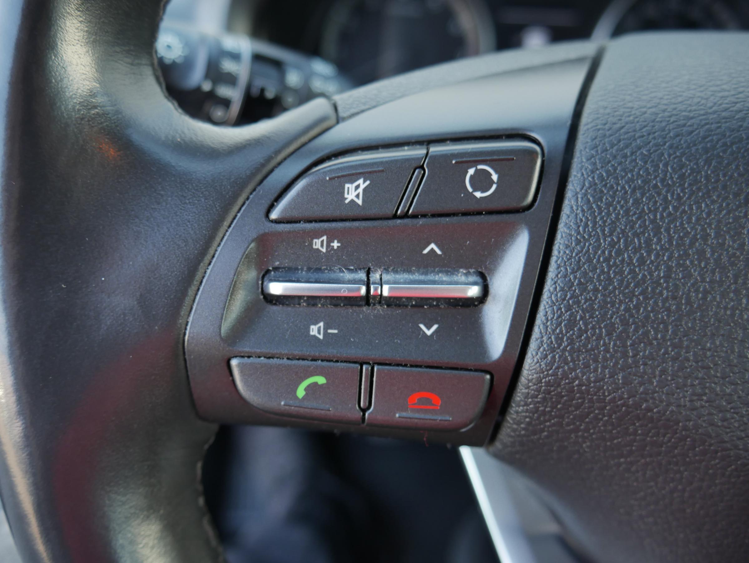 Hyundai i30, 2018 - pohled č. 12