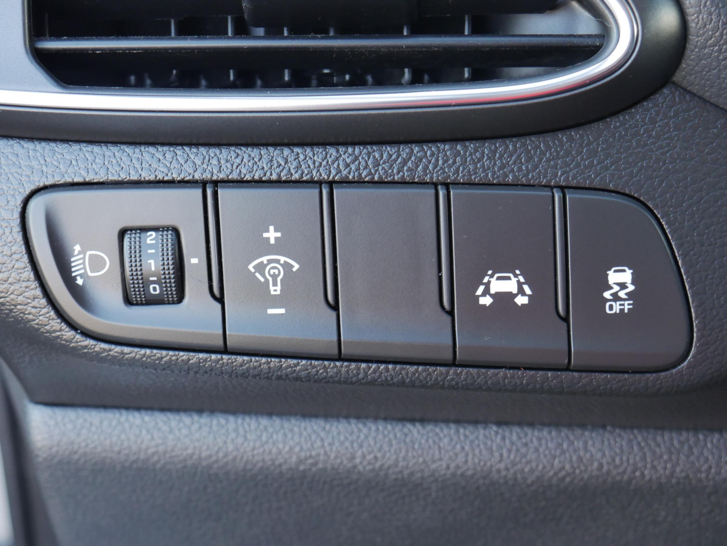 Hyundai i30, 2018 - pohled č. 19