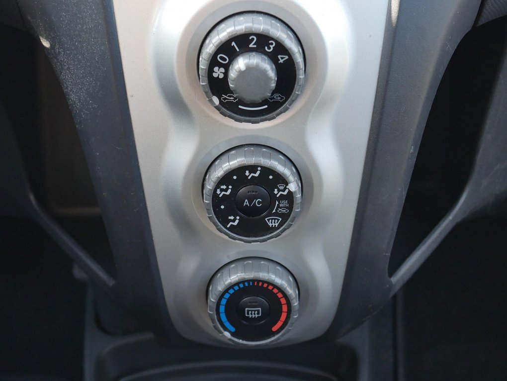 Toyota Yaris 1.0 VVT- i Terra Cool